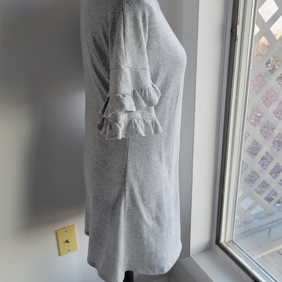Gray Ruffle Sleeve Knit Dress - Picture 4 of 14